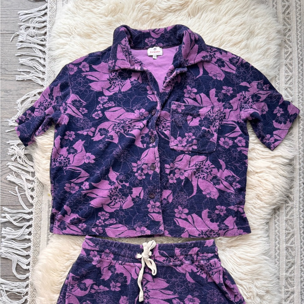 SUNDRY Women's Retro Floral Terry Shirt - Picture 5 of 8